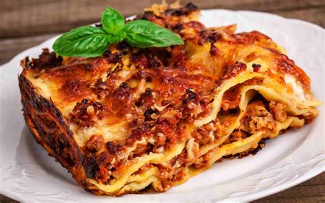 ricetta lasagne al ragu